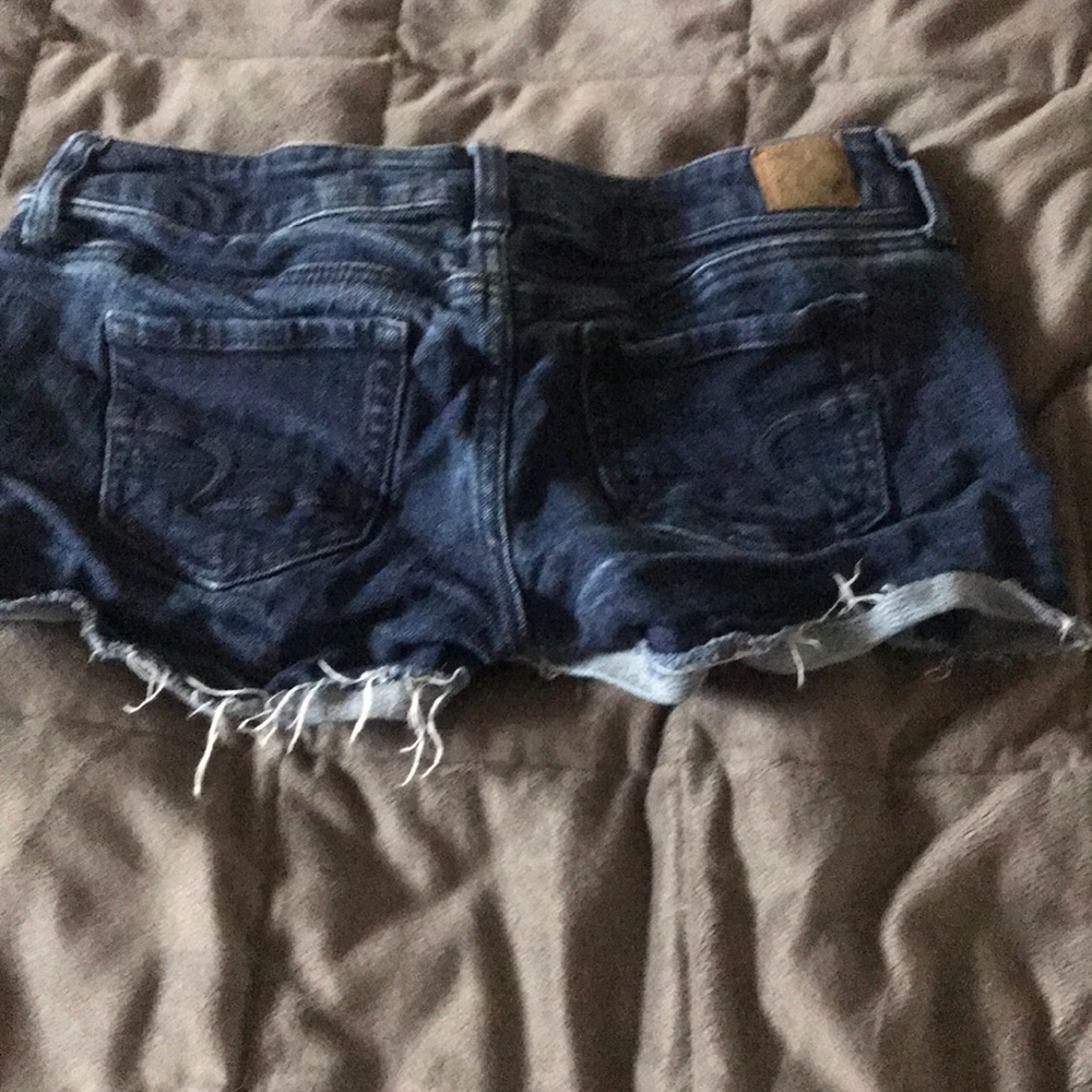 Shorts - Picture 3 of 3